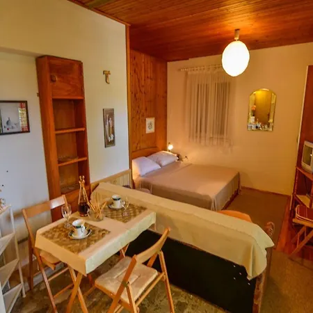 Rosa Apartment *