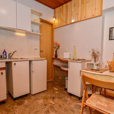 Rosa Apartment