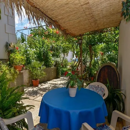 Apartment Rosa *